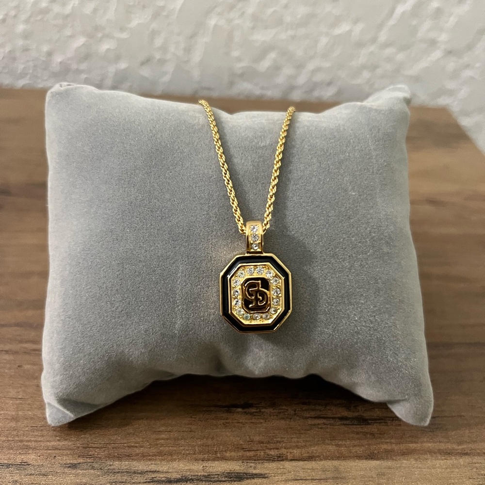 Christian Dior Elegant Gold plated Pendant Necklace authentic